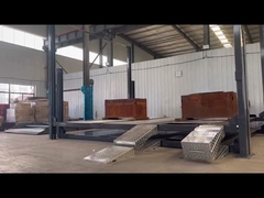 parkender Aufzug des Autos