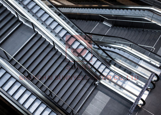Einfache Anordnung K Rolltreppe mit 0,5 m/s Geschwindigkeit und 35° Winkel in Edelstahl 304